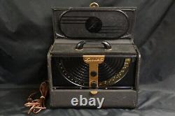 Vintage Zenith Long Distance Catalin Tube Carry Case Radio WORKS
