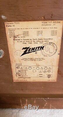 Vintage Zenith Long Distance Tube Radio #730 Mid Century 1959