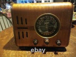 Vintage Zenith Model 5-S-218 Cube Radio BC/SW Black Dial Working! Looks Great