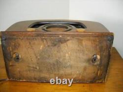 Vintage Zenith Model 6D2620 Wood Consol-Tone Radio Circa 1942 for Parts / Repair