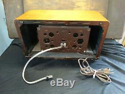 Vintage Zenith Model 6D630 Wooden Tube Radio Works