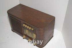 Vintage Zenith Model 6S627 AM/SW Push Button Table Radio Restored to Working
