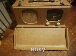 Vintage Zenith Model 6-G-501M Universal Portable Radio Working! Wavemagnet