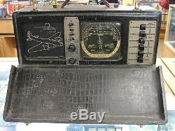 Vintage Zenith Model 7G605 Portable Shortwave Radio Wavemagnet Bomber Grill