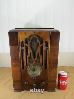 Vintage Zenith Model 807 Tombstone Style Radio Wood Case Series K circa. 1930's
