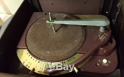 Vintage Zenith Model J 664 Cobramatic Radio Phonograph Bakelite Cabinet Tabletop