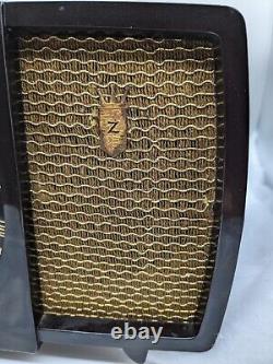 Vintage Zenith Model S-17366 Bakelite Tube Radio