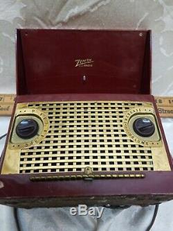 Vintage Zenith Portable Zenette Bakelite Tube Radio MID Century 1947 USA