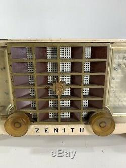Vintage Zenith Radio R623W 1955 Super Deluxe AM Clock Radio Tube READ AS-IS