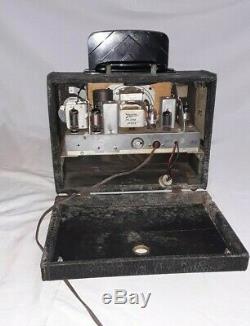 Vintage Zenith The Royalty Of Radio portable Standard AM tube Radio, works