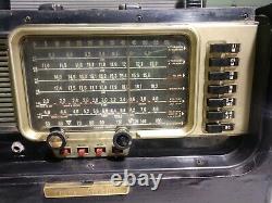 Vintage Zenith TransOceanic ShortWave Radio, model T600