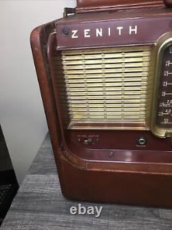 Vintage Zenith Trans-Oceanic Leather Clad Radio RARE