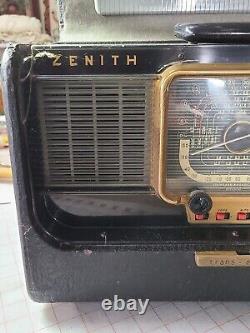 Vintage Zenith Trans Oceanic Model H500 Shortwave Radio with Manual Powers On