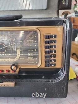 Vintage Zenith Trans Oceanic Model H500 Shortwave Radio with Manual Powers On