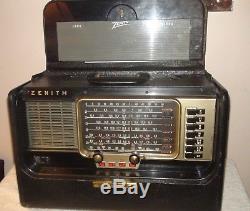 Vintage Zenith Trans Oceanic Radio Model L600