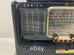 Vintage Zenith Trans-Oceanic Wave Magnet Radio Powers On L600 (no batt) 1954