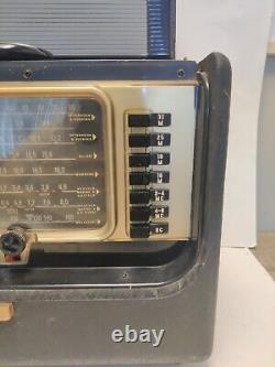 Vintage Zenith Trans Oceanic Wave Magnet Y600 Radio For Parts Turns On Read