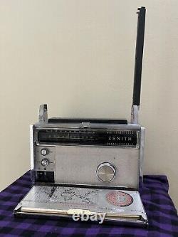 Vintage Zenith Transoceanic Radio Royal 3000-1