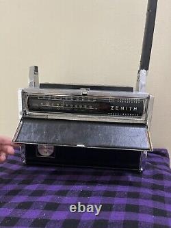 Vintage Zenith Transoceanic Radio Royal 3000-1