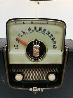 Vintage Zenith Tube Am Portable Radio 5g41 Flip Front Switch On & Off Works