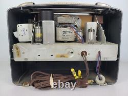 Vintage Zenith Tube Portable Radio Gray Flip Front Tip Top 4G903 (DEFECTIVE)