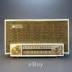 Vintage Zenith Tube Radio K731 Automatic Frequency Control AM/FM Tube Radio