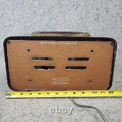 Vintage Zenith Tube Radio Model 5D811 Brown Bakelite AM Portable MCM Works