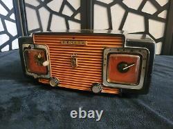 Vintage Zenith Tube Radio Model S-20558 Clock Radio Orange Bakelite working