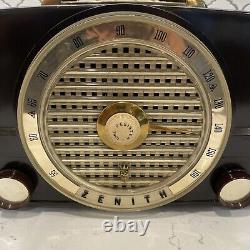 Vintage Zenith Tube Radio Y-365361 Model K526 (works/read Description)