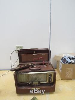 Vintage Zenith Y600 Trans-oceanic Radio with manual Works Great
