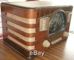 Vintage Zenith radio 7s529