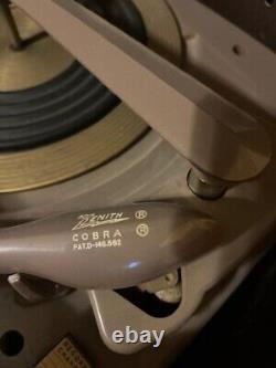 Vintage Zenith tube radio phonograph