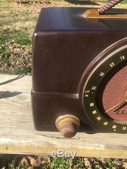 Vintage c. 1940 Bakelite Zenith AM/FM Tube Radio Model S-14128 // Works (#2536)