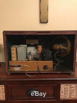 Vintage old wood antique tube radio ZENITH Mdl 6S321! WOW