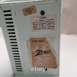 Vintage zenith tube radio AM table top radio Bakelite seafoam green K615B