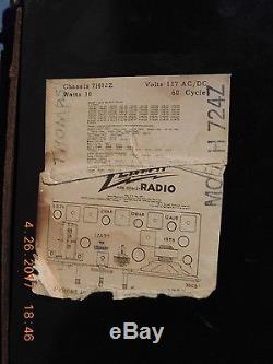 Vtg Art Deco 1951 ZENITH Model H 724Z Chassis 7H02Z Bakelite AM/FM 7-Tube Radio