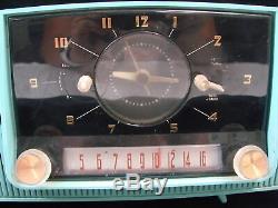 Vtg Retro General Electric Turquoise C-416C and Zenith R519-W Clock Radios