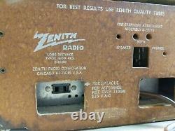Vtg Zenith 5 Tube AM Clock Radio Model -B516. 1960s Mid Century