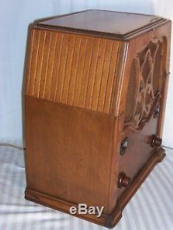 Vtg Zenith 712 ornate tube radio black dial art deco 1933