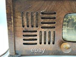 Wooden Zenith Model 80538 Vintage Antique Tube Radio
