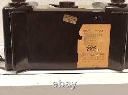 ZENITH H615 Radio 1951 Gorgeous Bakelite Cabinet and WORKING