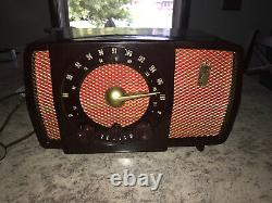 ZENITH H723 AM FM radio Fully Restored. From 1951