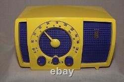 ZENITH Model Y723 AM- FM radio Completely Restored and new look