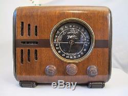 ZENITH TABLE RADIO Mdl. 5S218 CUBE Restored