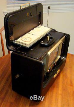 ZENITH TRANS-OCEANIC A600 (1958) SHORTWAVE PORTABLE PROFESSIONABLY REFURBISHED