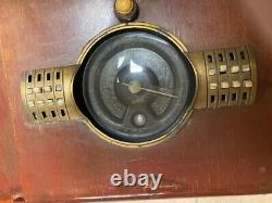 Zeinth circa 1940 short wave radio console