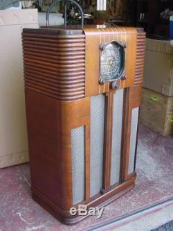 Zenith 10s160 Console Radio