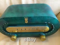 Zenith 1951 Racetrack Vintage Tube Radio In Smokey Emerald Green Gloss Finish