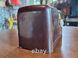 Zenith 6D410 Vintage Bakelite Tube Radio Streamlined Art Deco Style