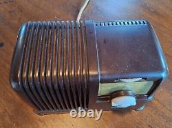 Zenith 6D410 Vintage Bakelite Tube Radio Streamlined Art Deco Style